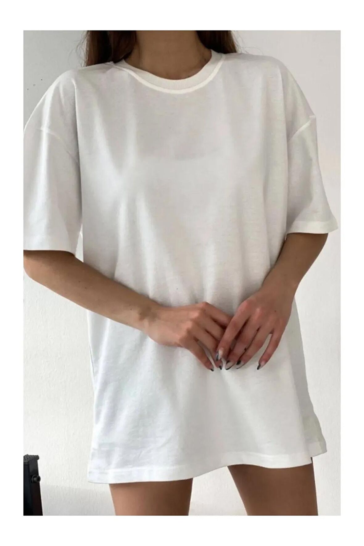 - Kadın Oversıze Düz Pamuklu Tişört