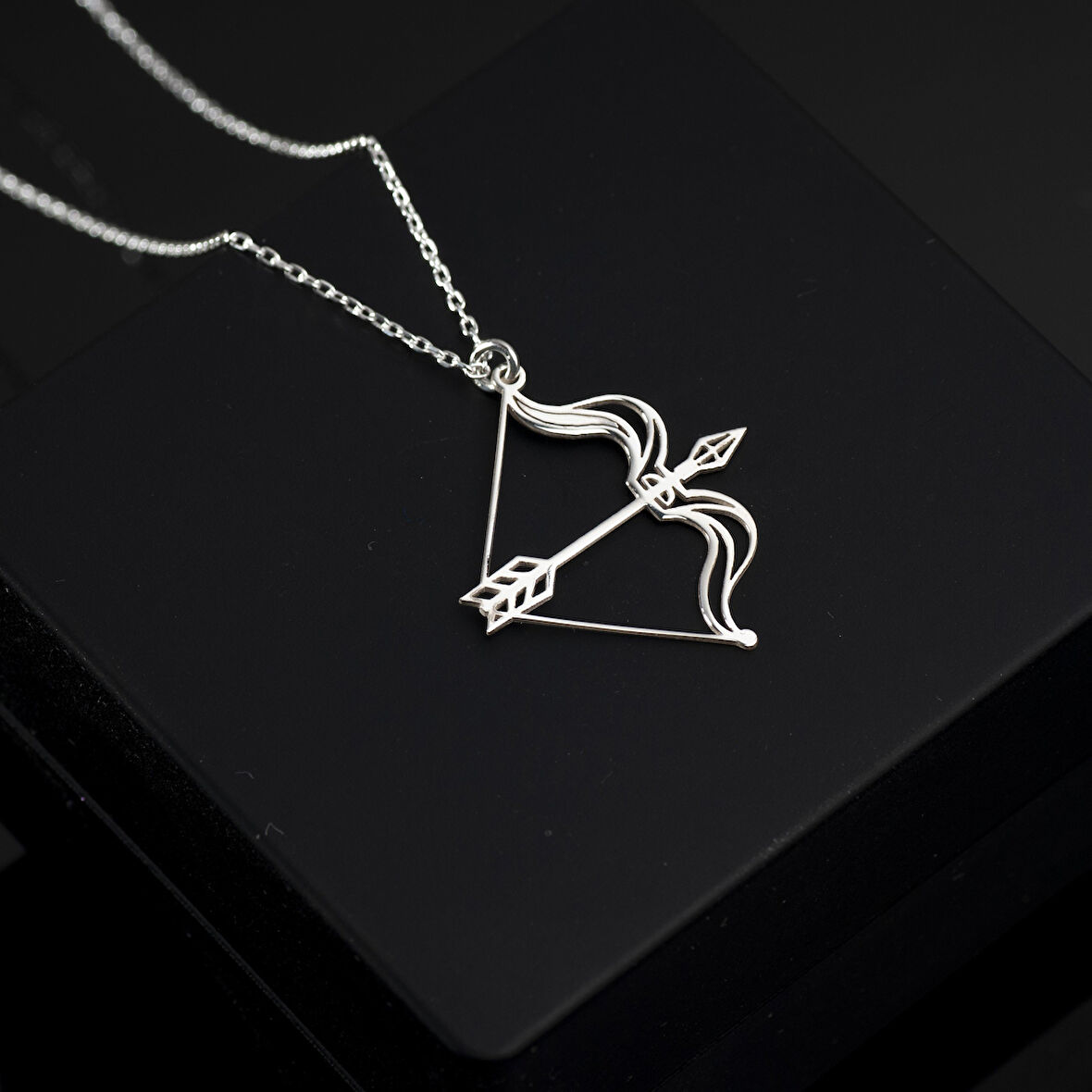 925 Ayar Gümüş Ok ve Yay Kolye Özel Tasarım