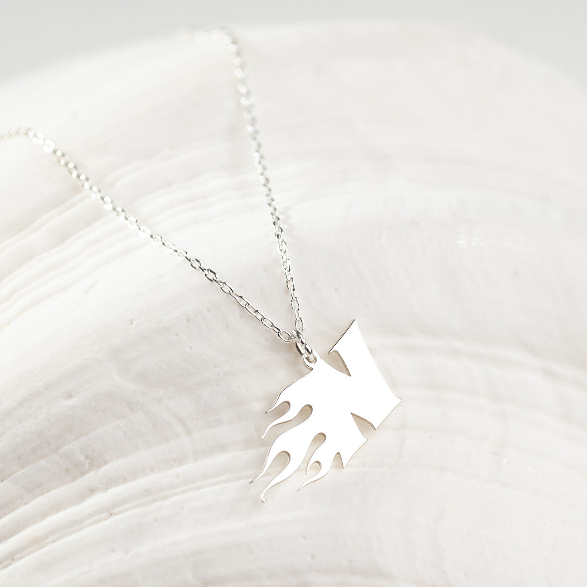 925 Ayar Gümüş   Alevli N Harfi  Kolye Özel Tasarım