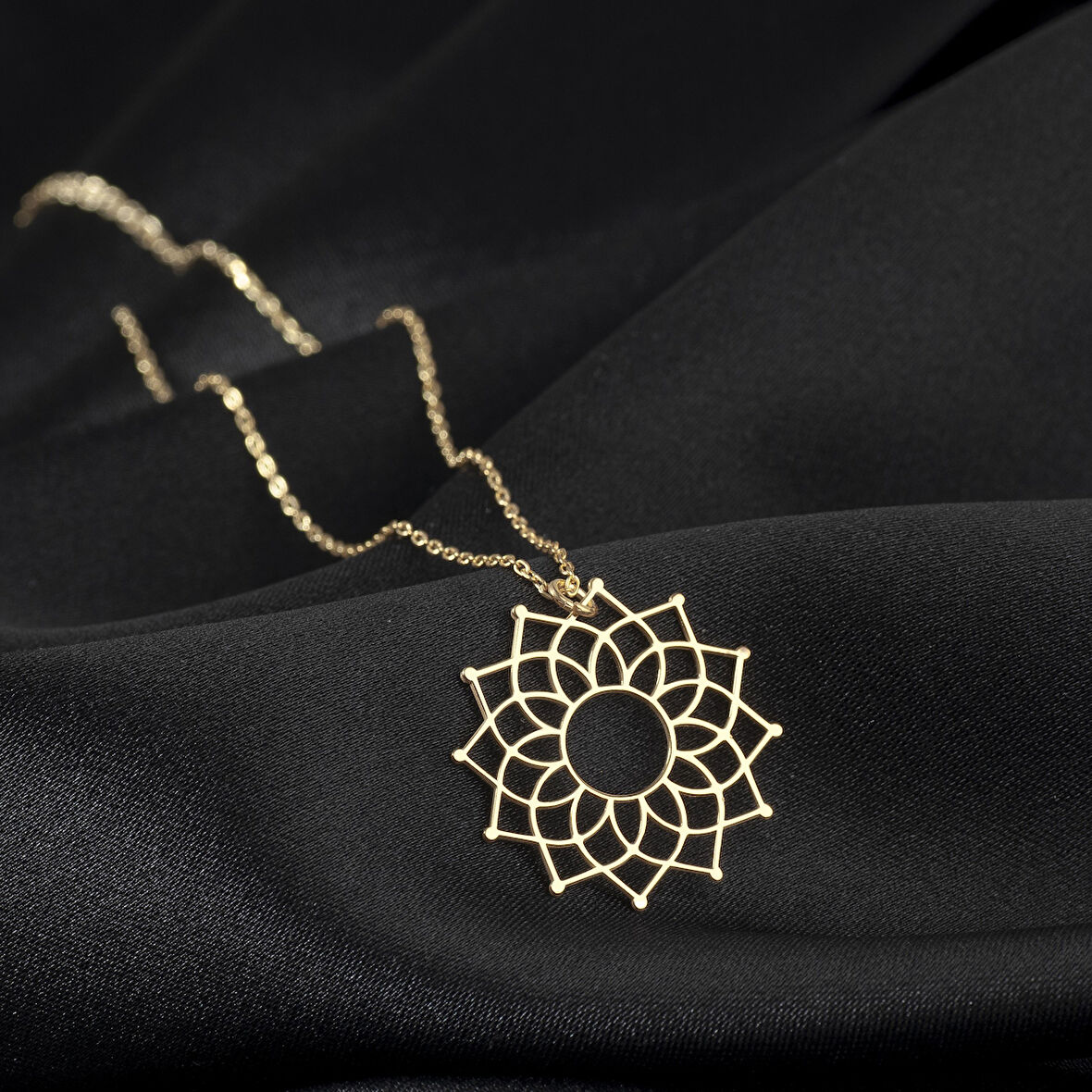 925 Ayar Gümüş Lotus Çiçeği Kadın Kolye Özel Tasarım