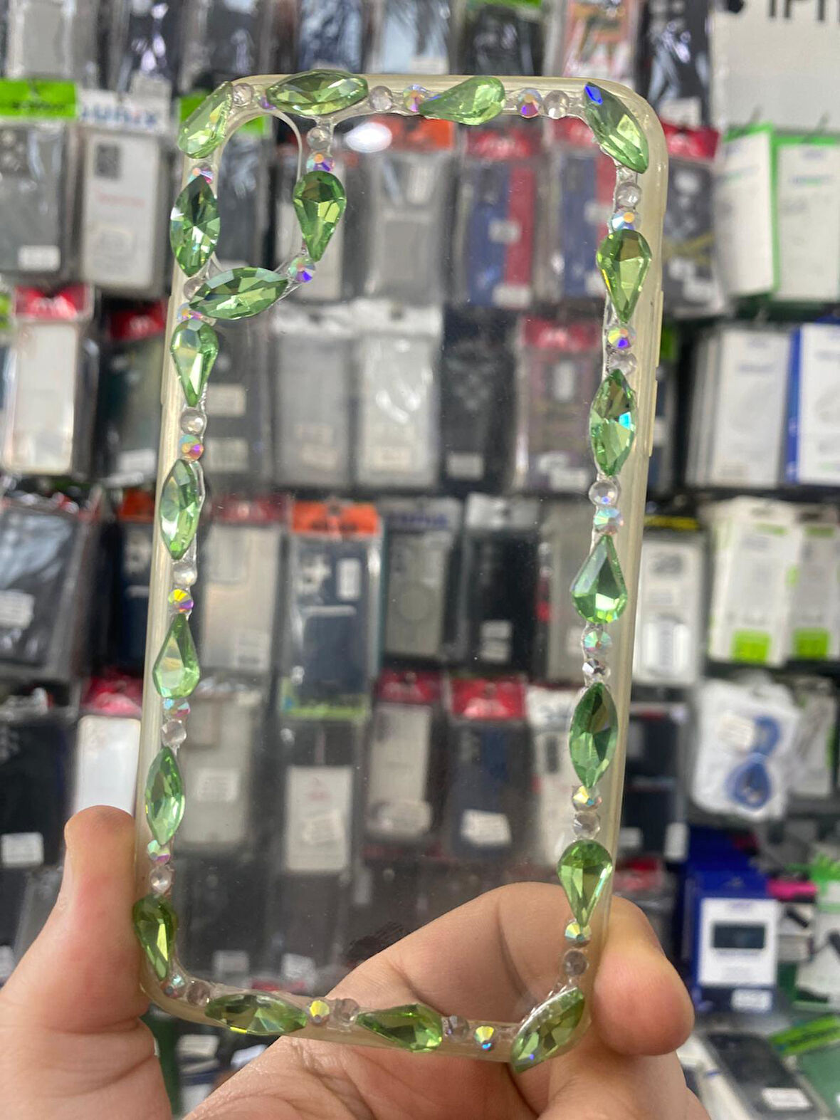 İPHONE 7 8 SE UYUMLU YEŞİL TAŞLI KILIF