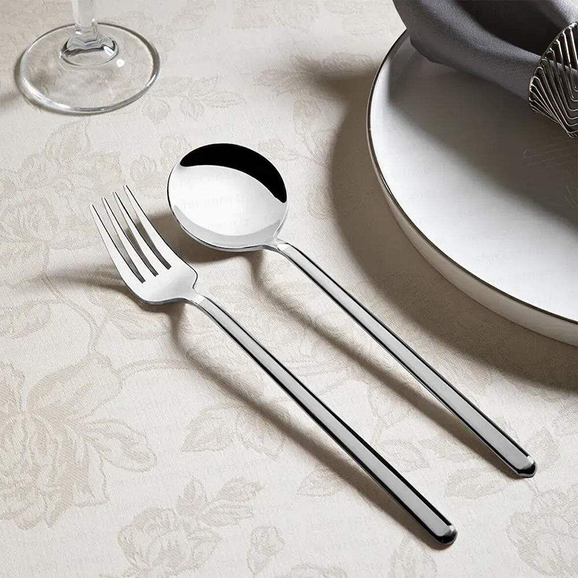 Nehir sofia yemek kaşık ve çatal - 12 parça yemek kaşığı ve çatalı 6+6