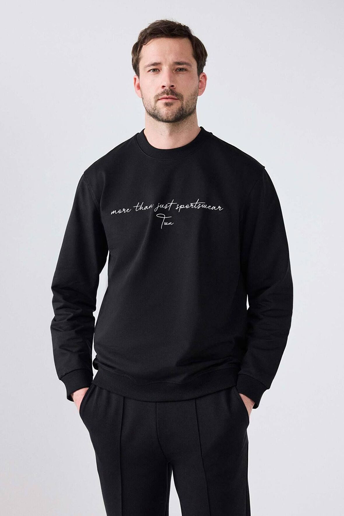 Twn Slim Fit Siyah Nakışlı Sweatshirt 2ECE25ORT0694