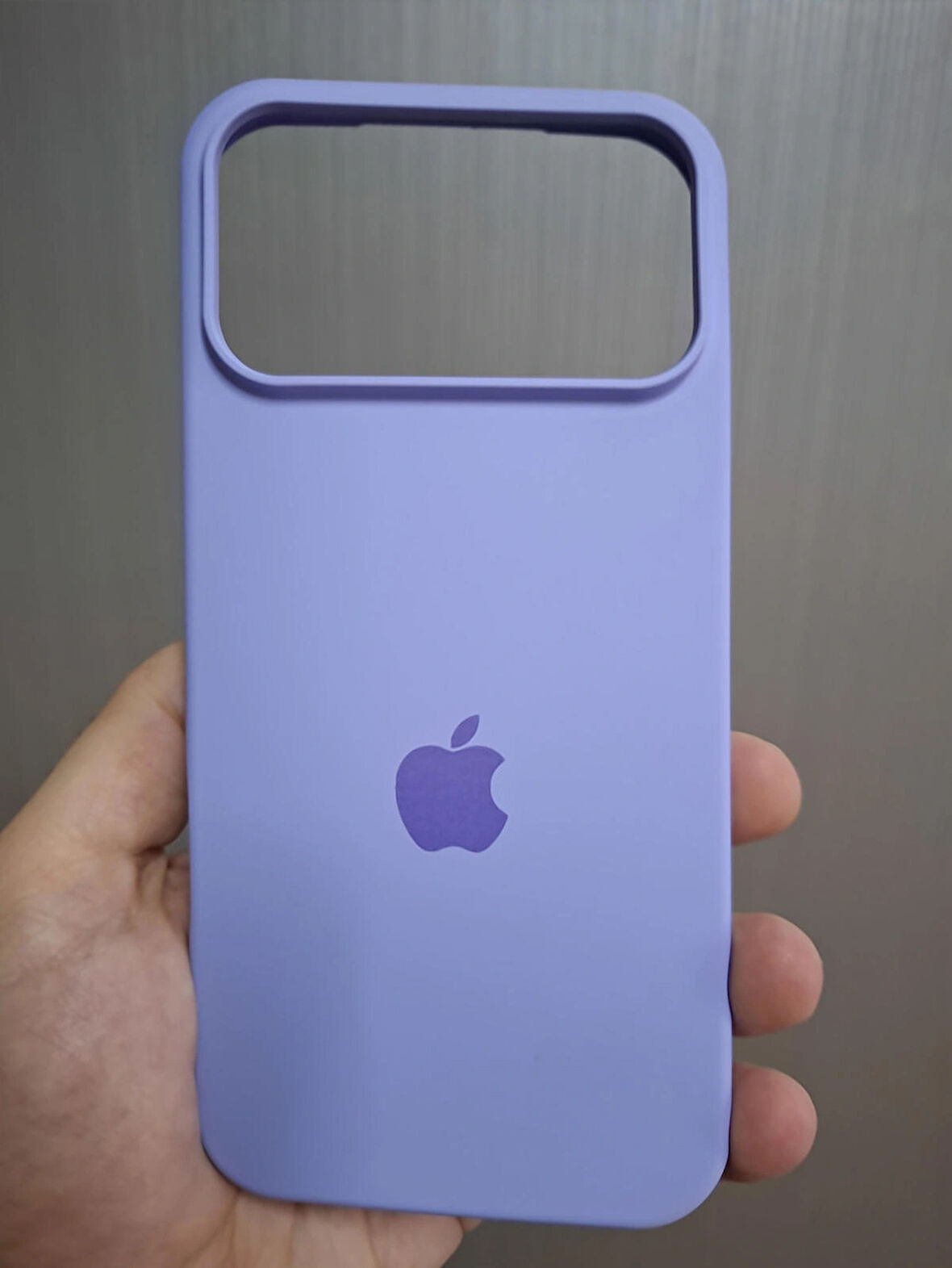 iPhone 17 PRO Uyumlu Silikon İçi Kadife Logolu Lansman Kılıf