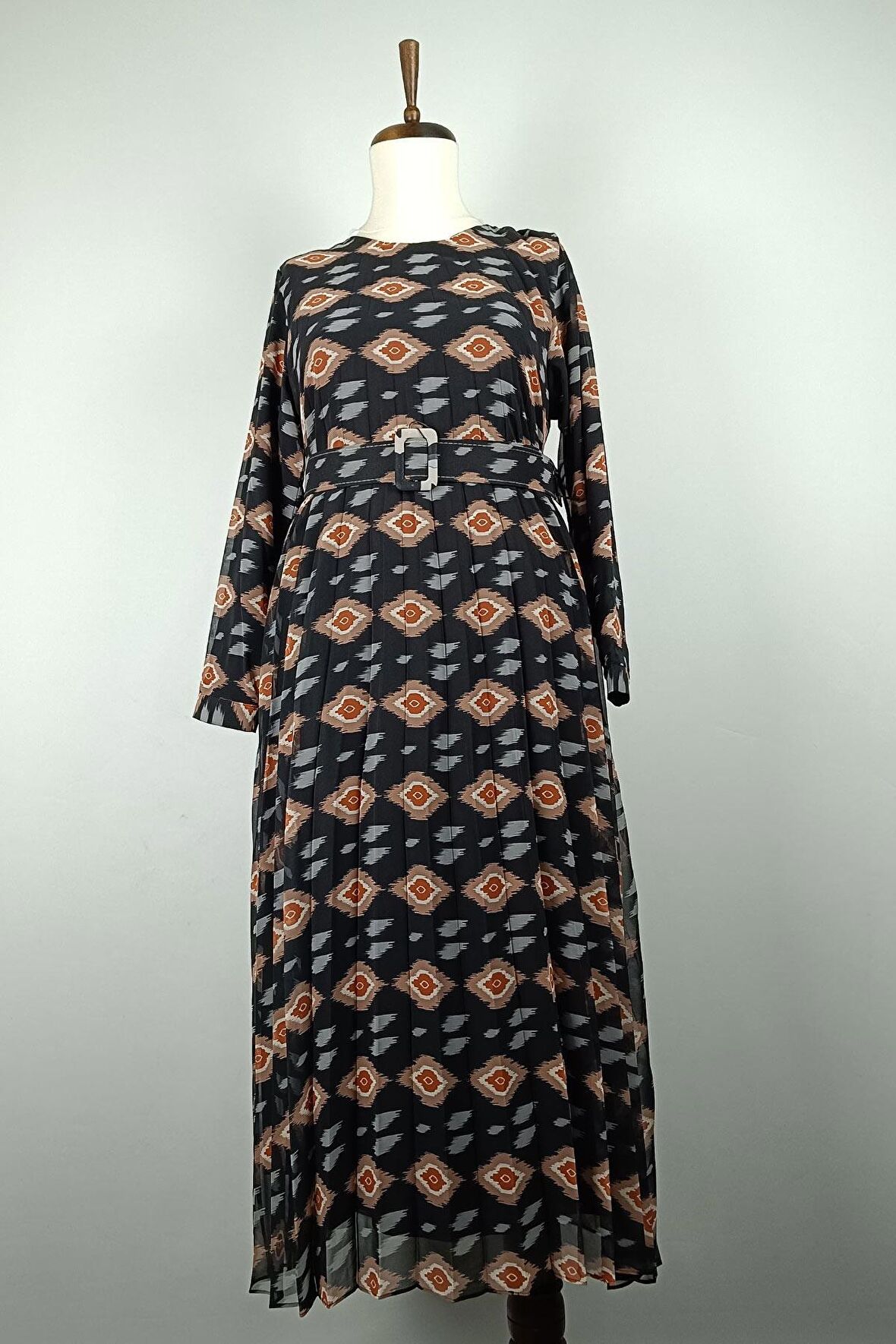 Büyük Beden Pliseli Elbise Siyah 7824