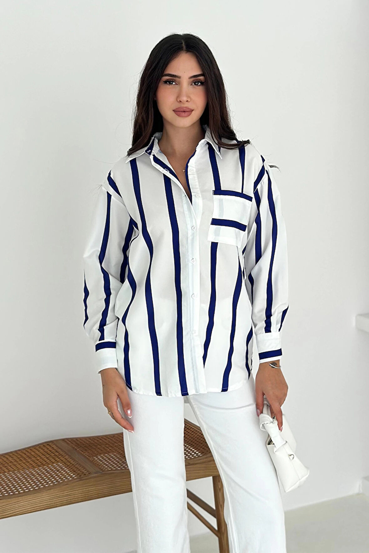 Kalın Lacivert Çizgili Gömlek