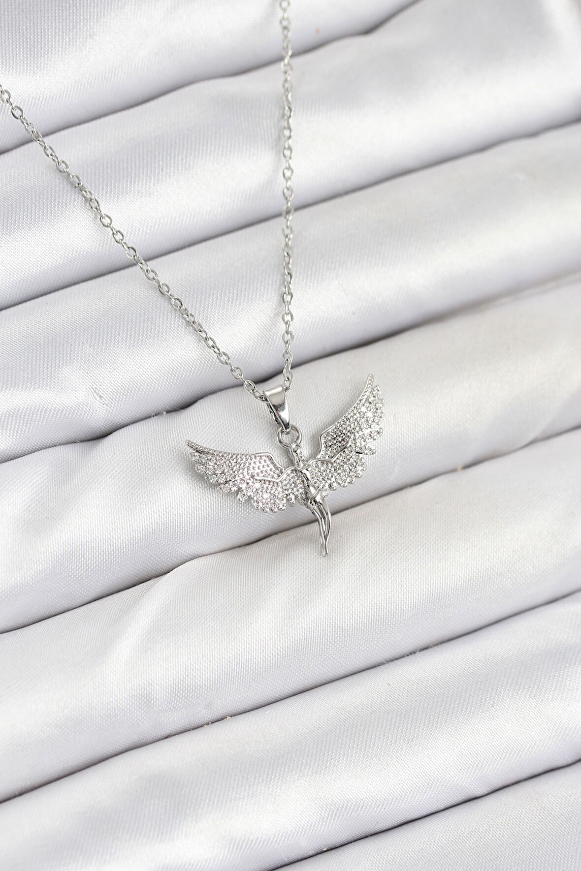 316L Çelik Zincir Gümüş Renk Melek Model Kadın Kolye