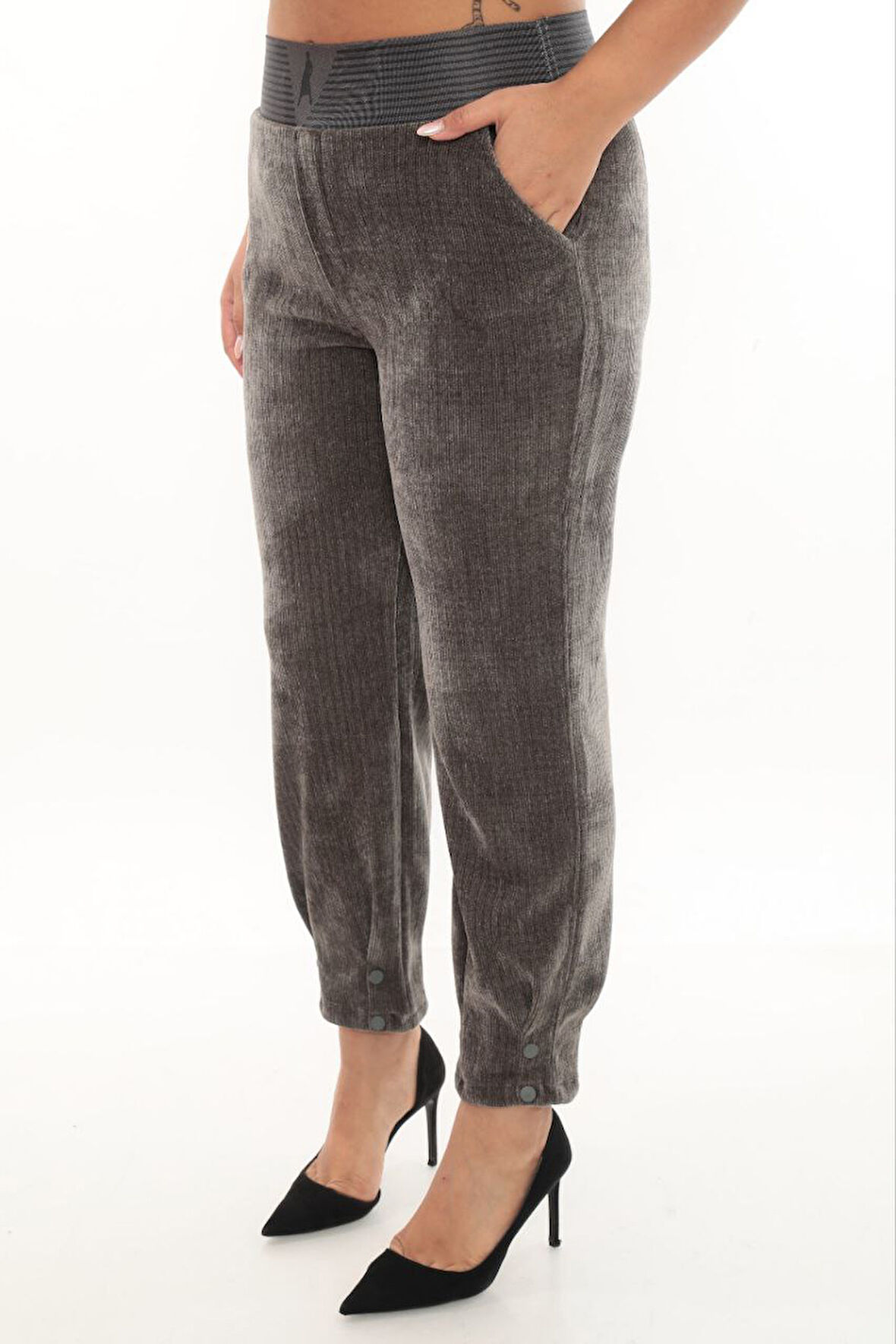 Büyük Beden Fitilli Kadife Mom Lastikli Yüksek Bel Paça Detaylı Kadın Pantolon