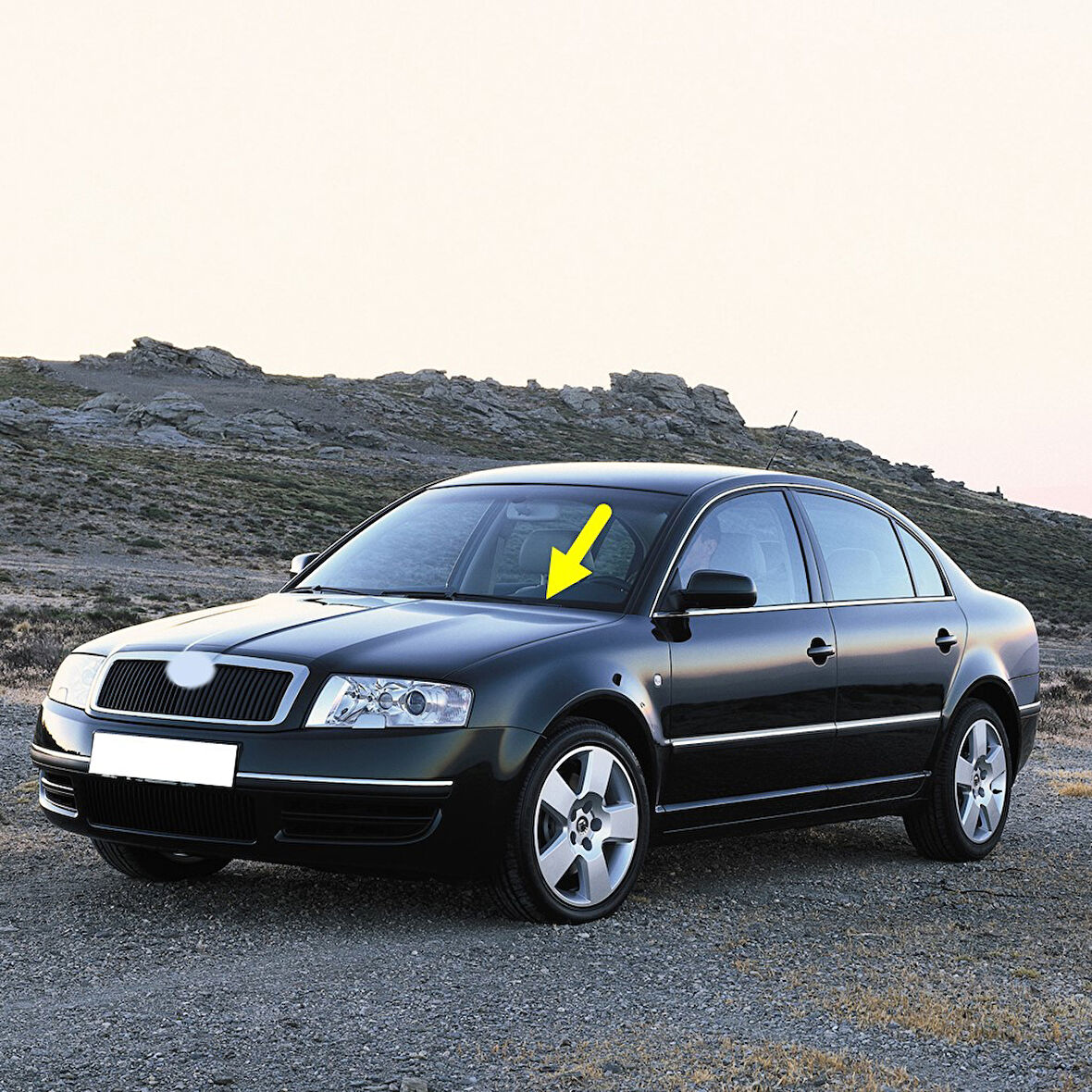 Skoda Superb 2002-2005 Ön Cam Sol Şoför Yön Silecek Kolu 3B1955409C