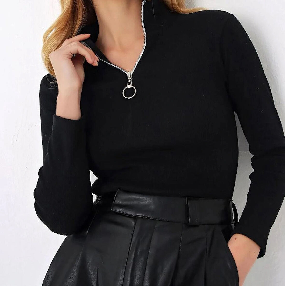  Kadın Siyah Önü Fermuarlı Fitilli Yarım Balıkçı Crop