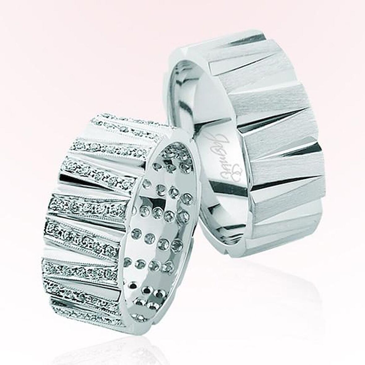 Zikzak Model Taşlı Altın Alyans - 1904