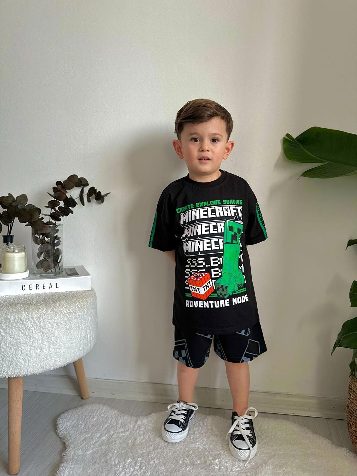 ERKEK ÇOCUK MINECRAFT PAMUK DESENLİ ŞORTLU TAKIM