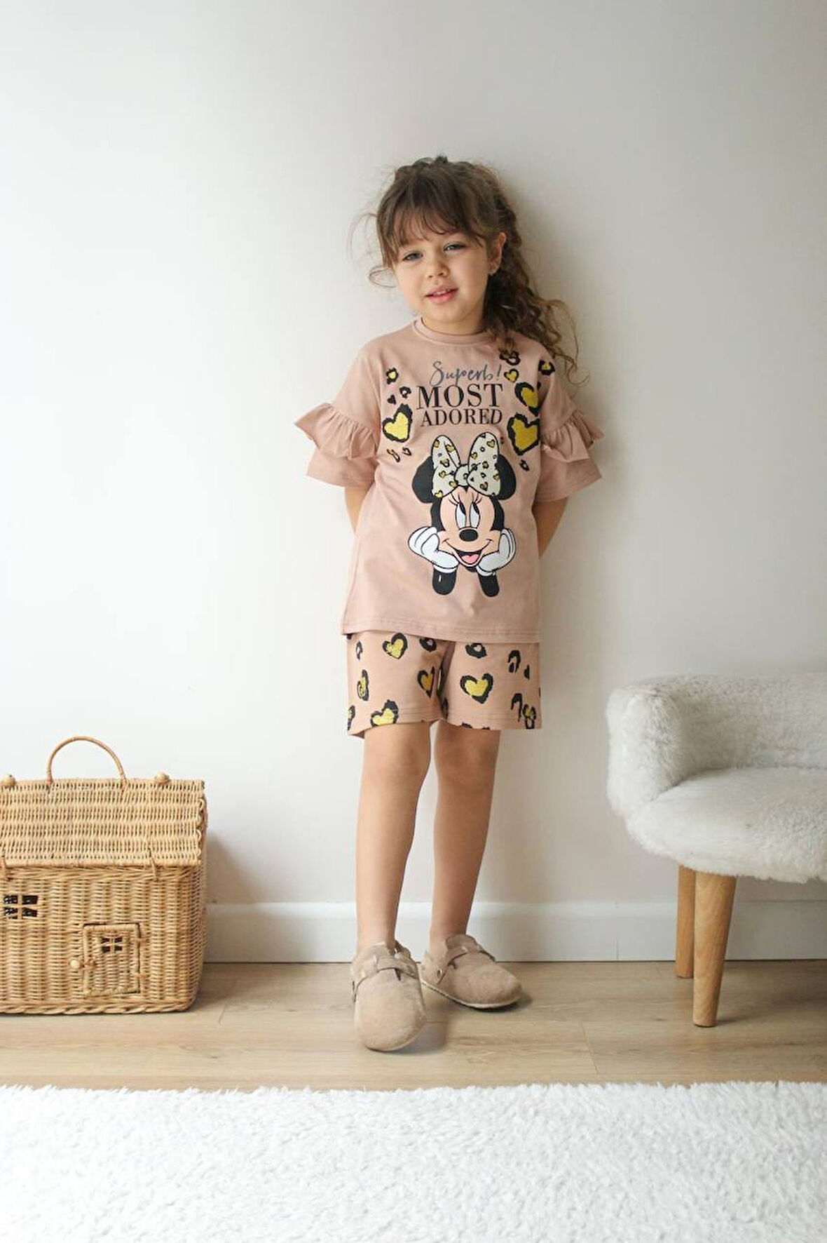 KIZ ÇOCUK KARAKTER MODELLİ BASKILI ŞORTLU PAMUK TAKIM
