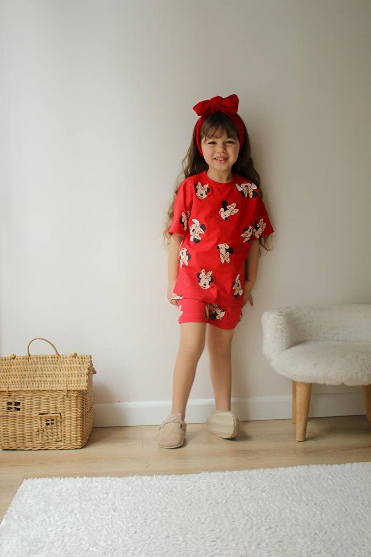 KIZ ÇOCUK KARAKTER MODELLİ BASKILI ŞORTLU PAMUK TAKIM