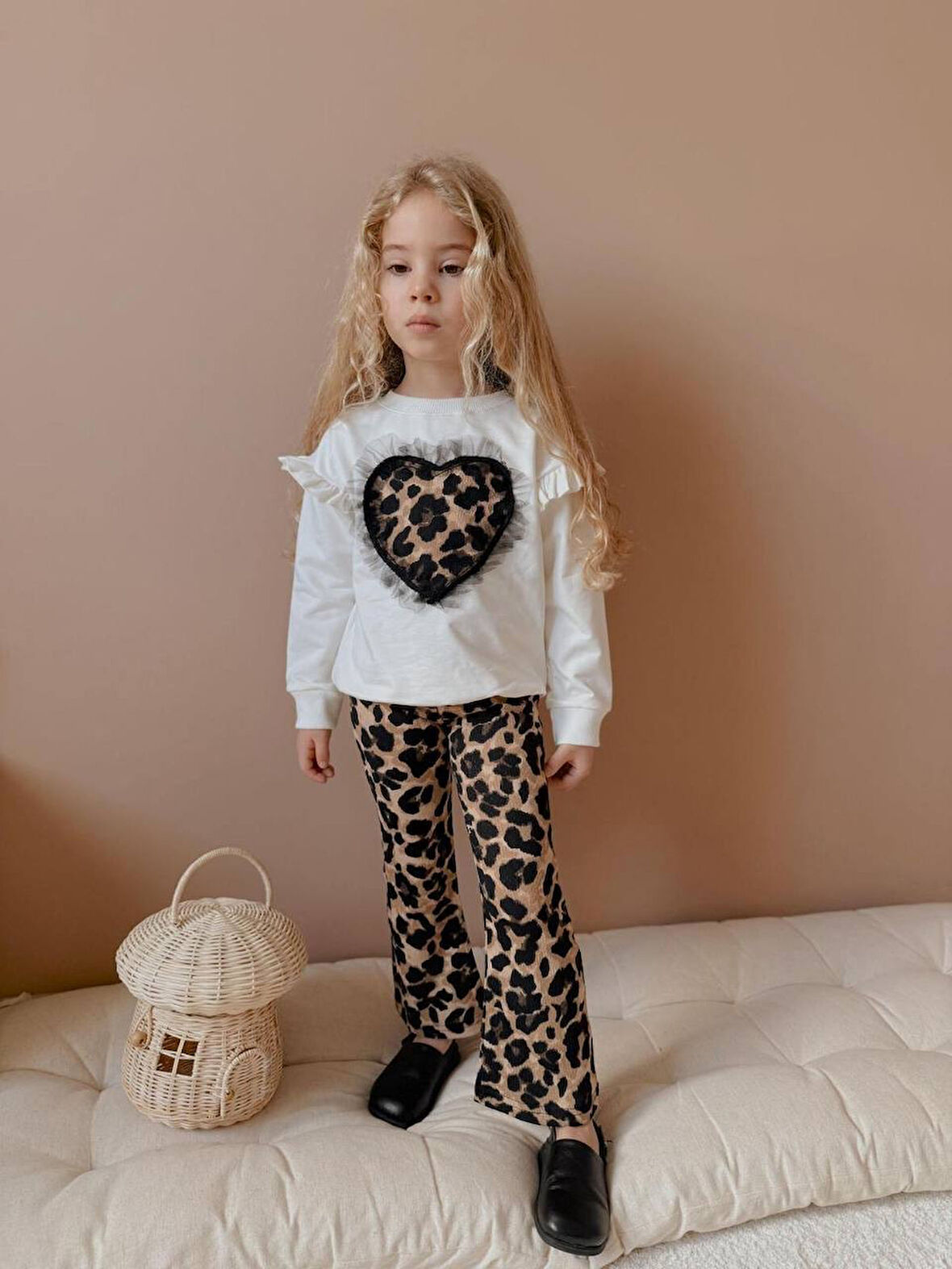 KIZ ÇOCUK KALP MODELLİ TÜL DETAYLI LEOPAR İSPANYOL PAÇA TAYTLI TAKIM