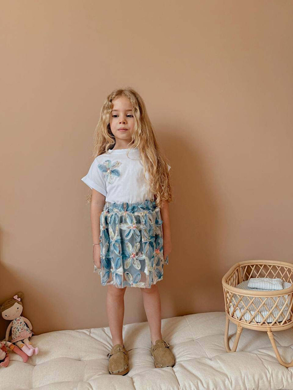 KIZ ÇOCUK KISA KOL ÇİÇEK DESENLİ BAYRAMLIK TAKIM