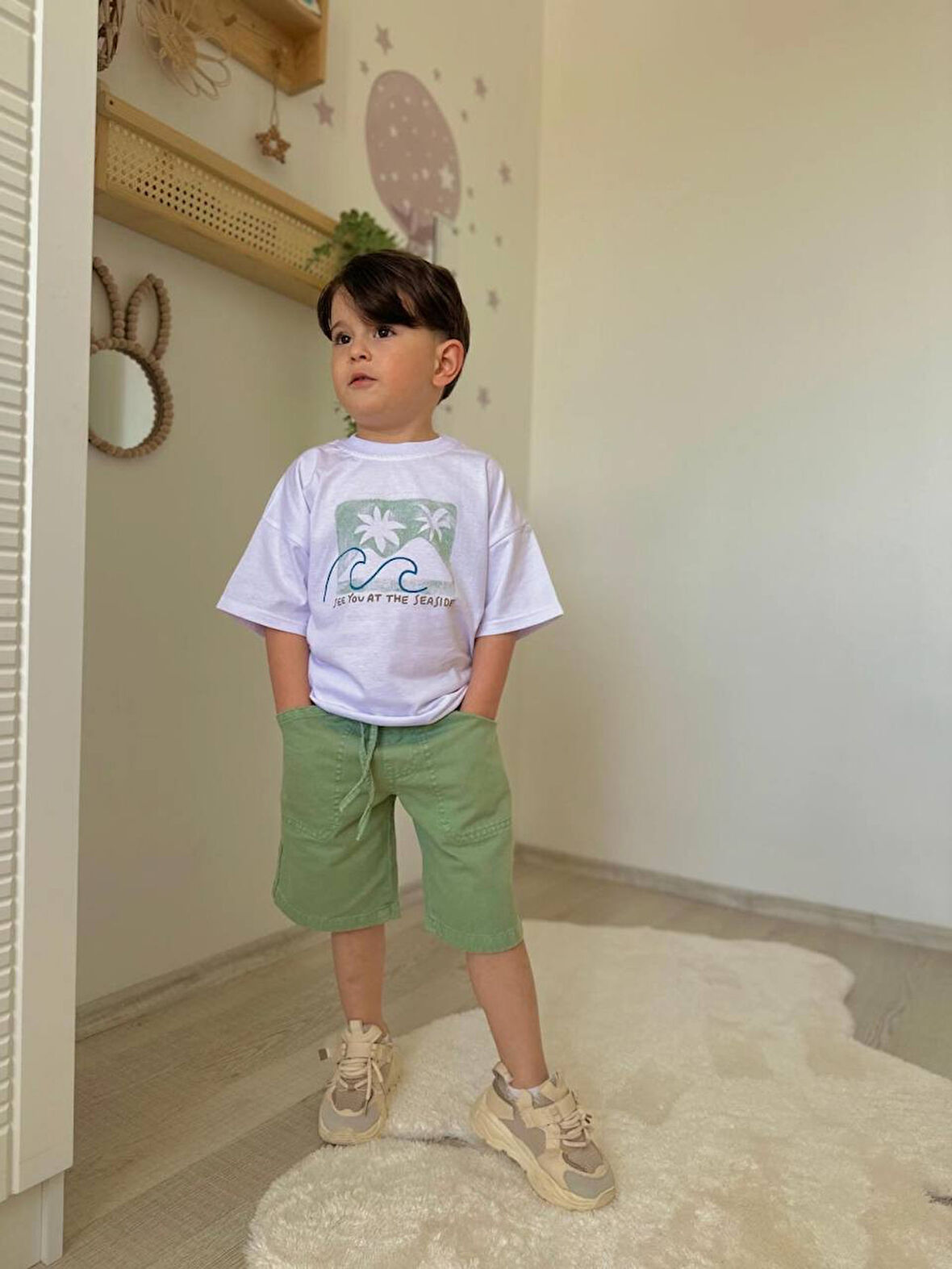 ERKEK ÇOCUK KETEN ŞORTLU CEP MODELLİ DESENLİ PAMUK ŞORTLU TAKIM