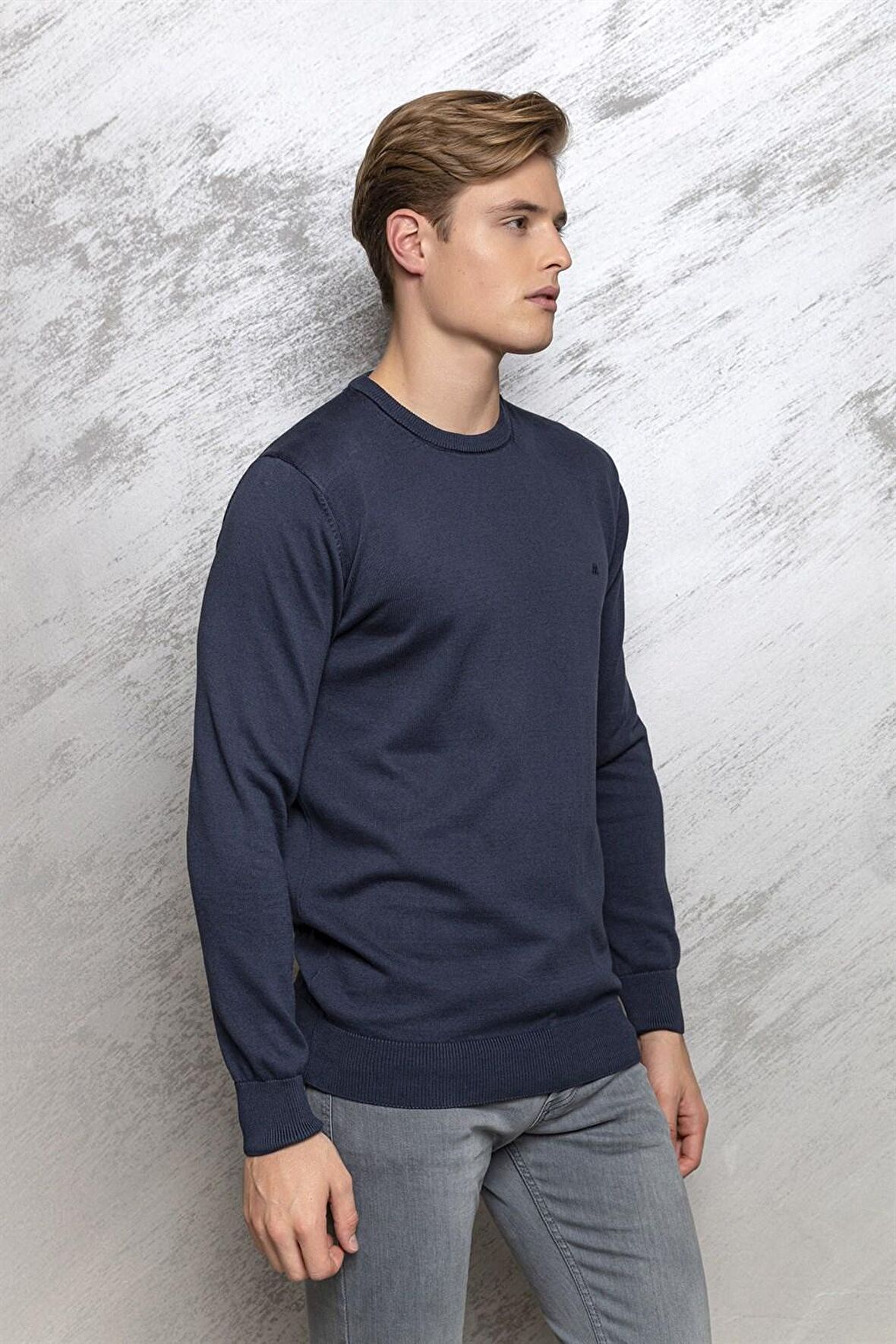 Erkek  3912 MARKOVA TRİKO SIFIR YAKA KAZAK LACİVER