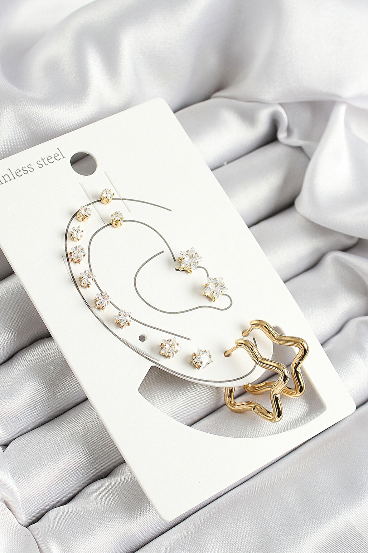 316L Çelik Yıldız Figürlü Ve Zirkon Taşlı Gold Renk 7'li Çift Kadın Küpe Set