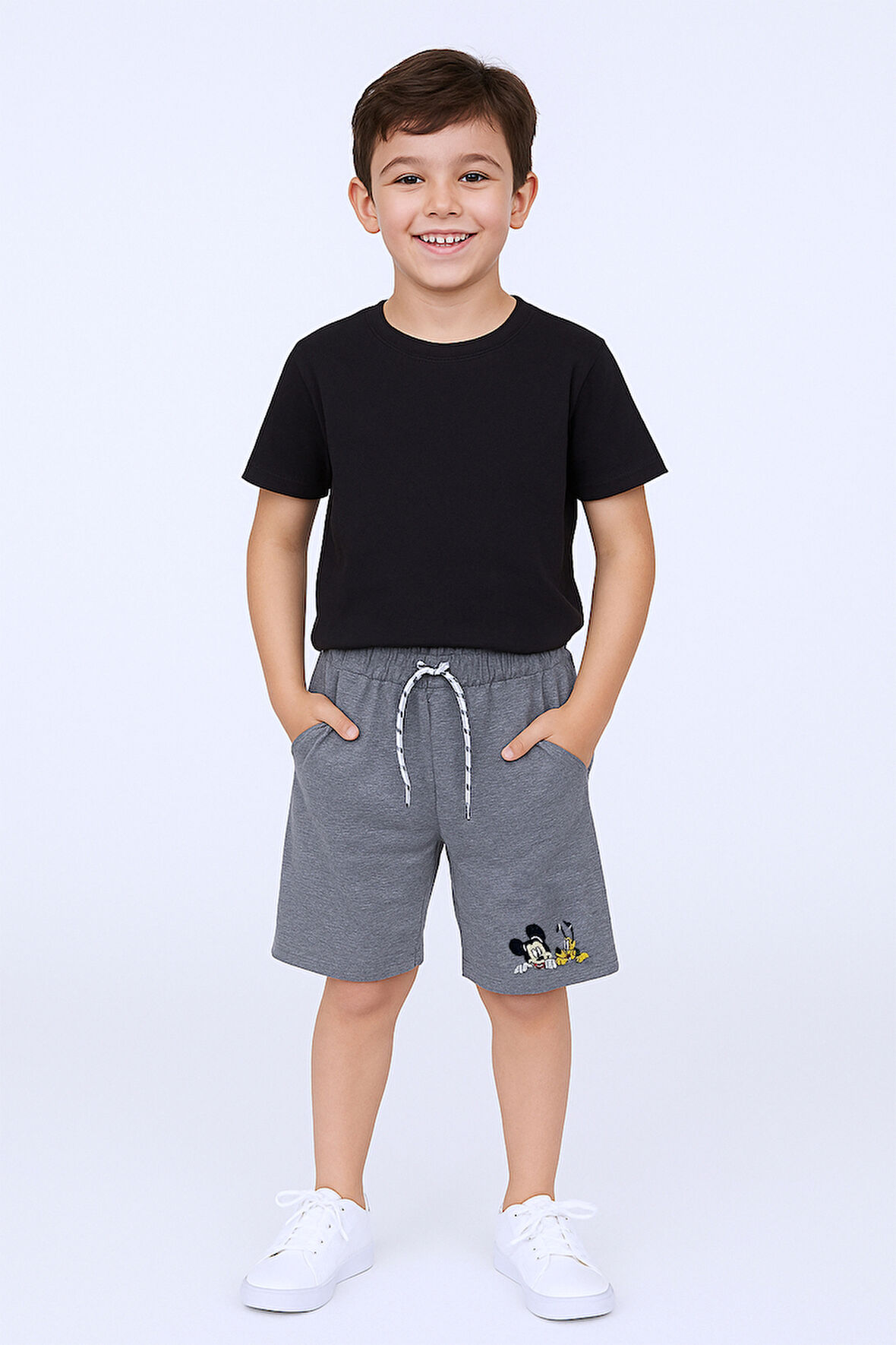 ERKEK ÇOCUK ŞORT CEPLİ DÜZ RENK BASKILI RAHAT KALIP E34