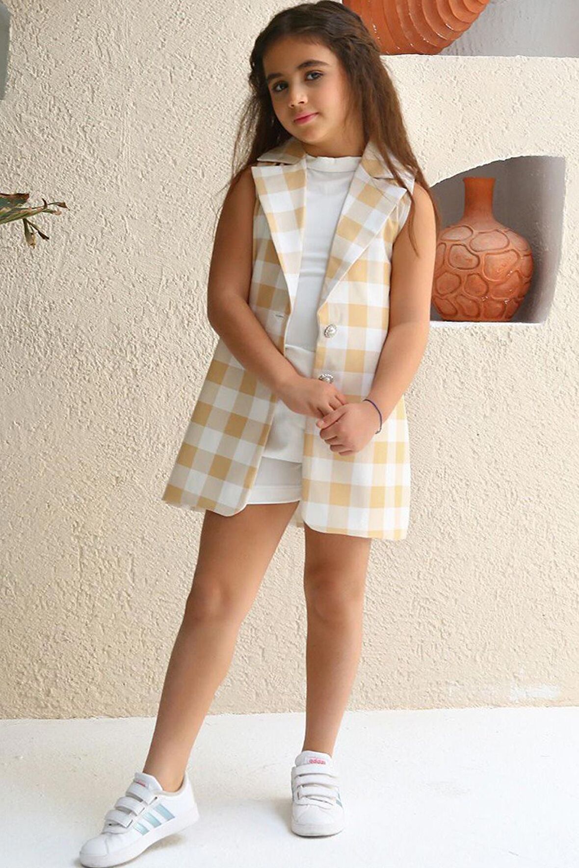 Kız Çocuk Halter Yaka Ekose Baskılı Düğme Detaylı Hardal Şortlu Takım