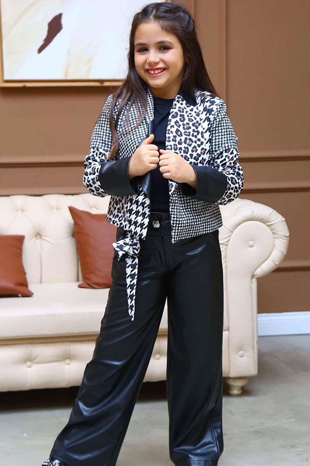 Kız Çocuk Kazayağı ve Leopar Desenli Ceket, İspanyol Paçalı Deri Panton Siyah Alt Üst Takım