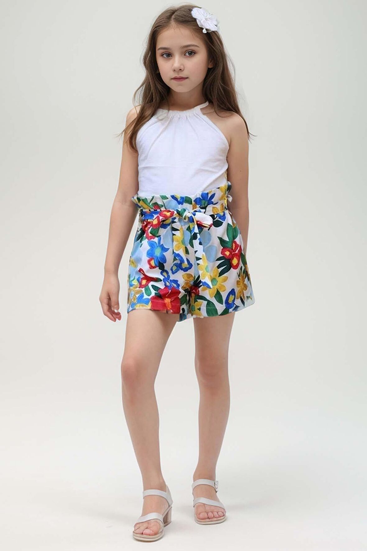 Kız Çocuk Renkli Flower Baskı ve Halter Yaka White Bluz Şortlu Takım