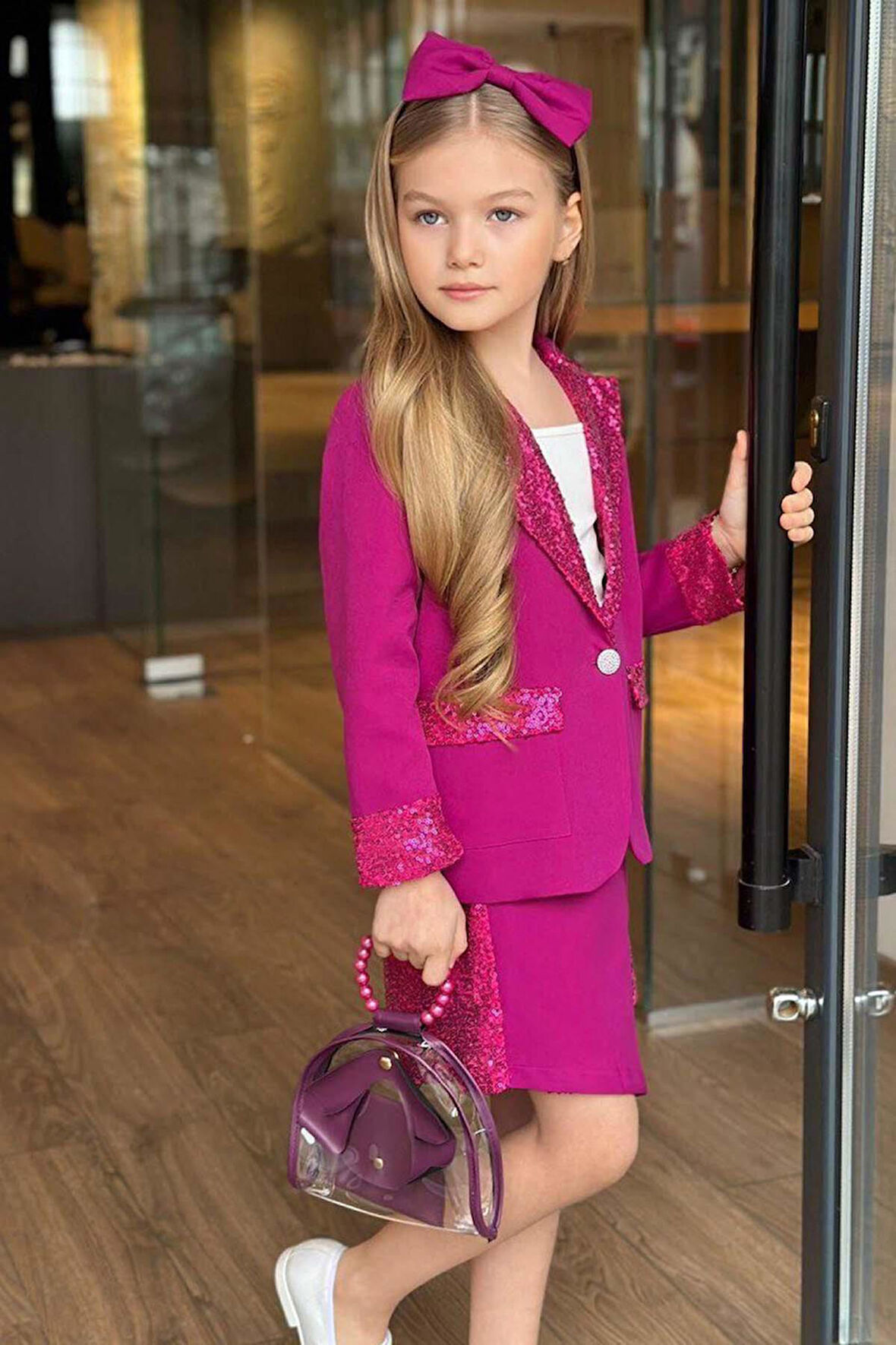 Kız Çocuk Bilekleri ve Yakası Pulpayet Detay Blazer Ceket Asimetrik Kesim Pullu Mor Etekli Takım