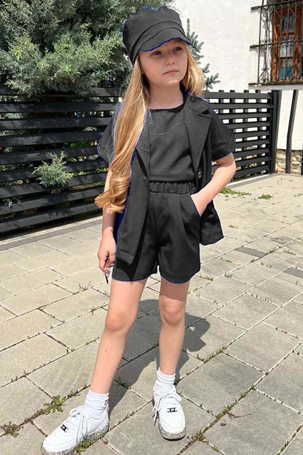Kız Çocuk Kolsuz Penye Bluz Kısa Kollu Blazer Ceket Şapkalı Siyah Şortlu Takım