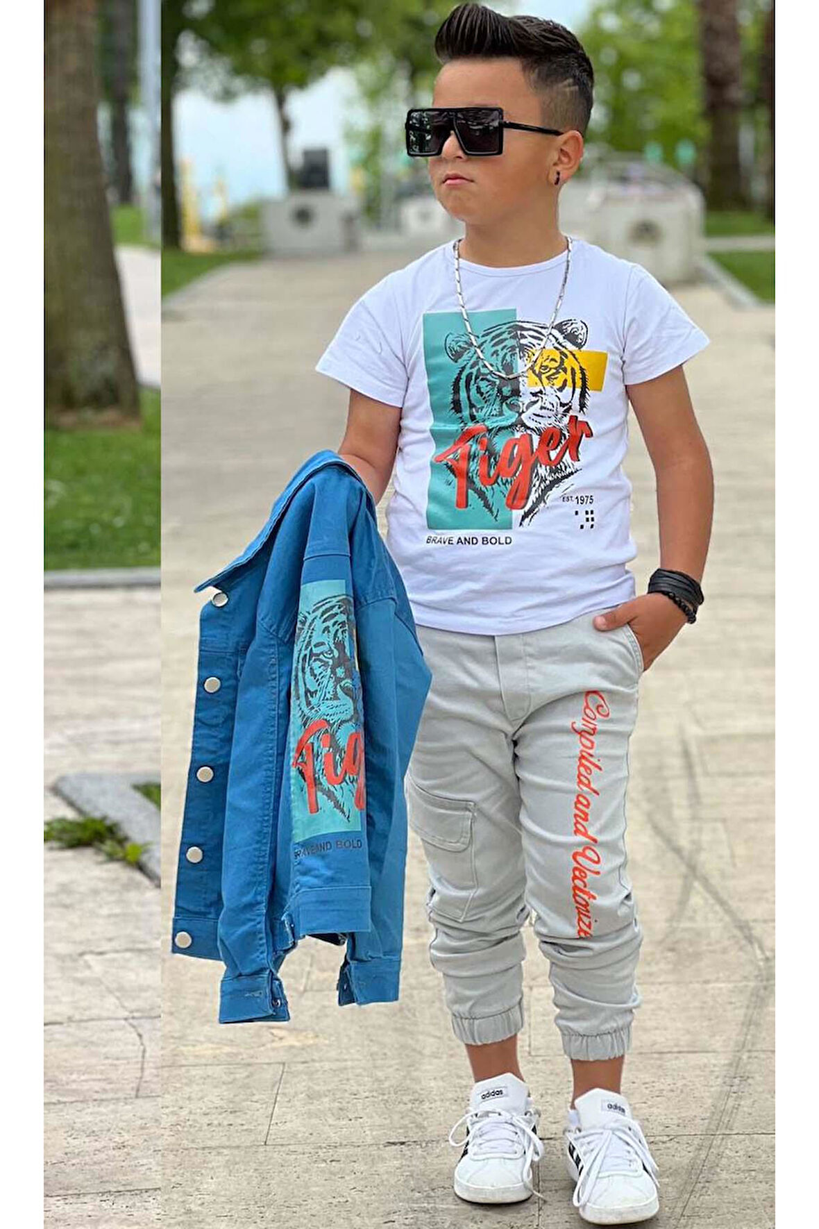 Erkek Çocuk Kaplan Detaylı T-shirt Sırt Baskılı Mavi Jean Ceket Kargo Cepli Alt Üst Takım