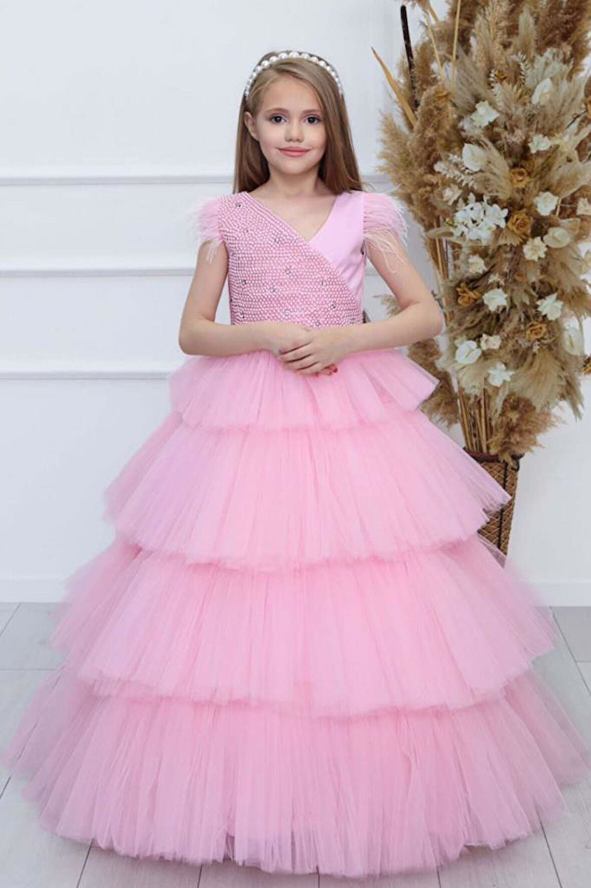 Kız Çocuk Gövdesi İnci Taş İşlemeli Kat Kat Tüllü Kolsuz Pembe Abiye