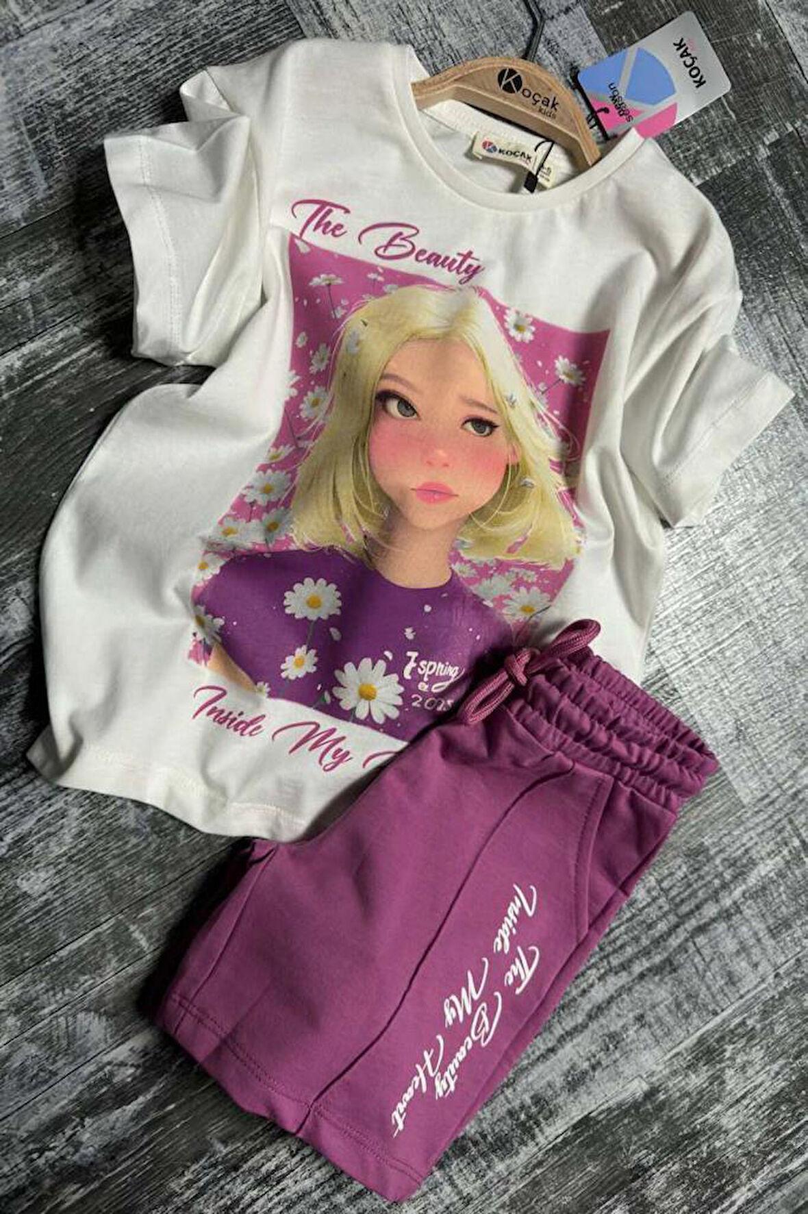 Kız Çocuk Papatya Ve The Beauty Yazı Baskılı Penye T-Shirt Mor Şortlu Takım