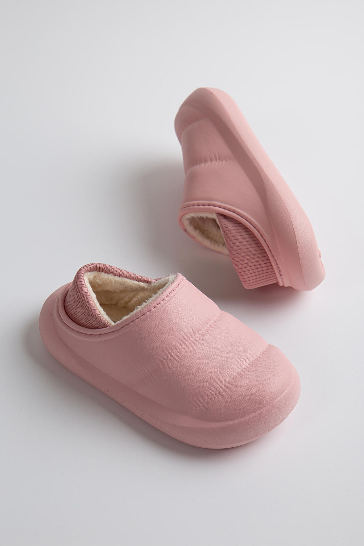 ÇOCUK  İÇİ KÜRKLÜ KIŞLIK SICAK EV AYAKKABISI  pembe