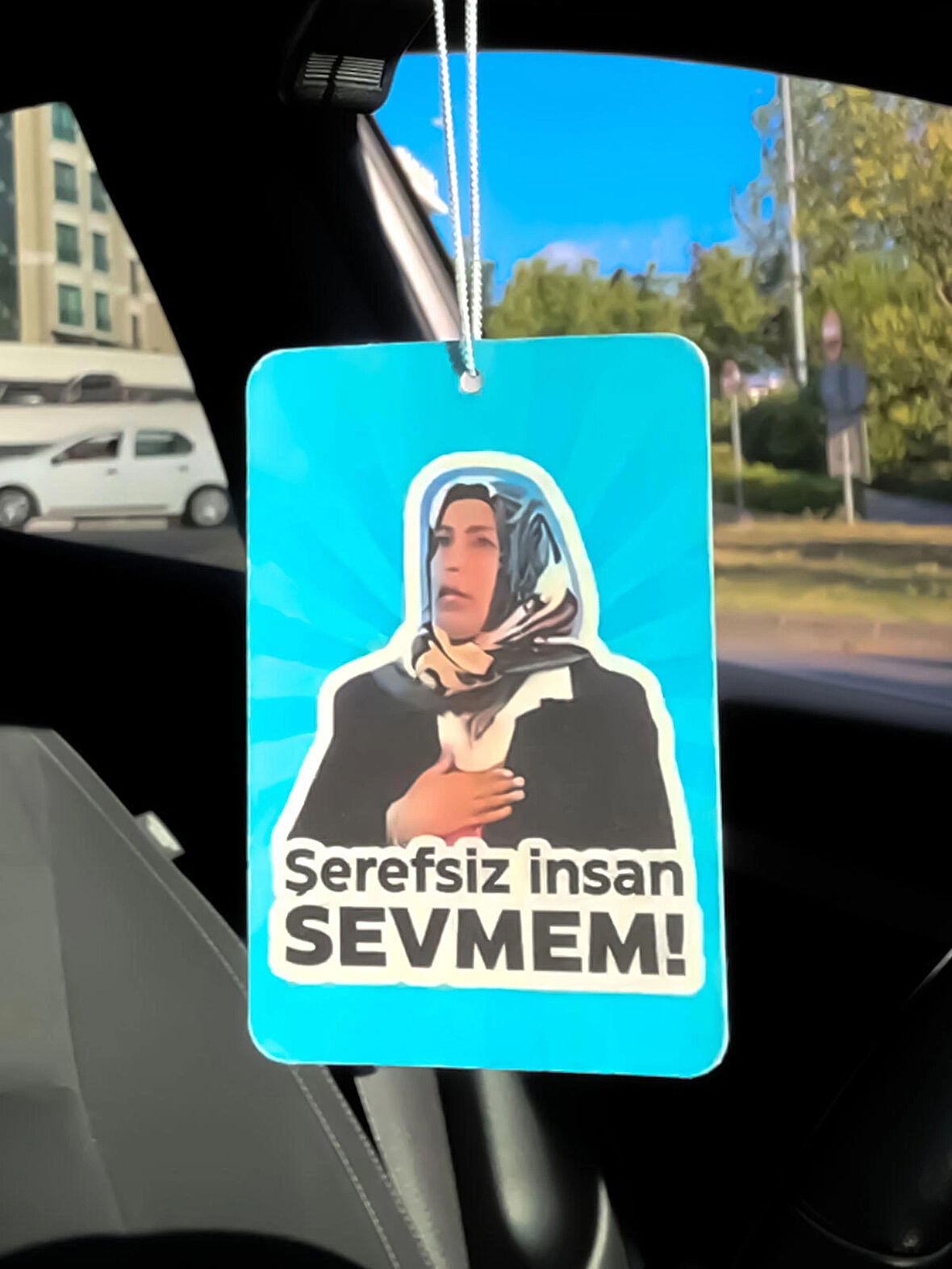 Melek Subaşı Tasarımlı Dekoratif Araba Kokusu ve Aksesuarı