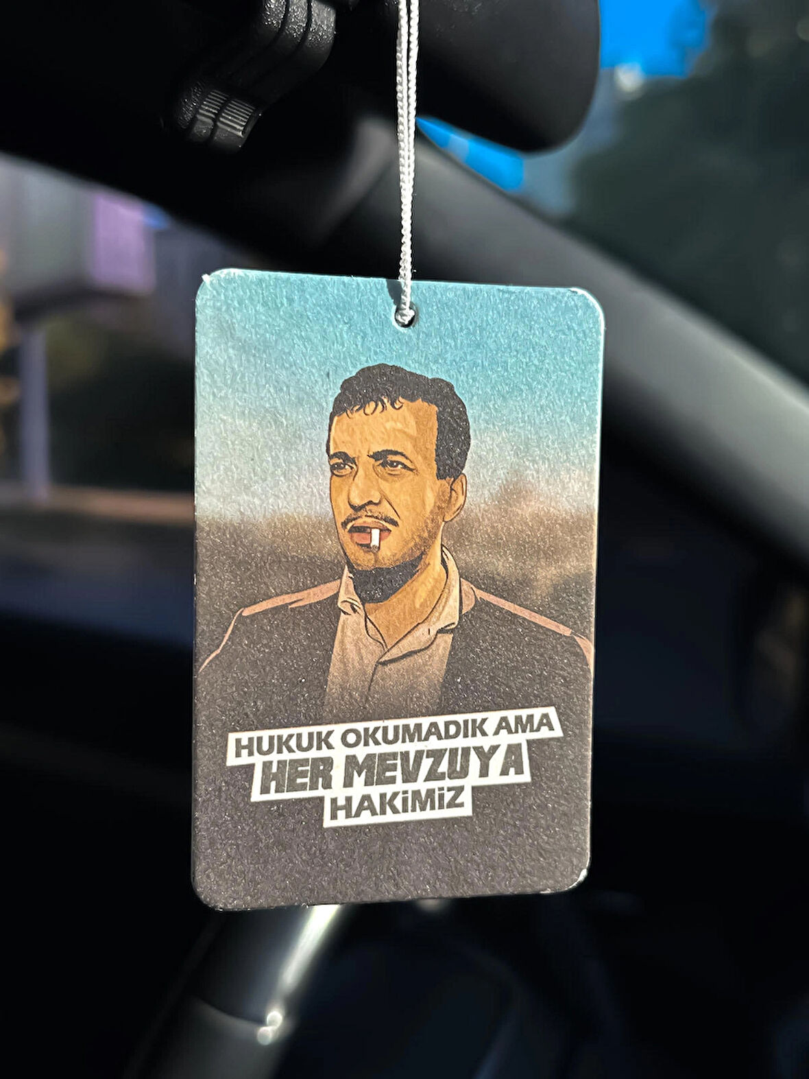 Sadri Alışık Tasarımlı Dekoratif Oto Kokusu Ve Aksesuarı