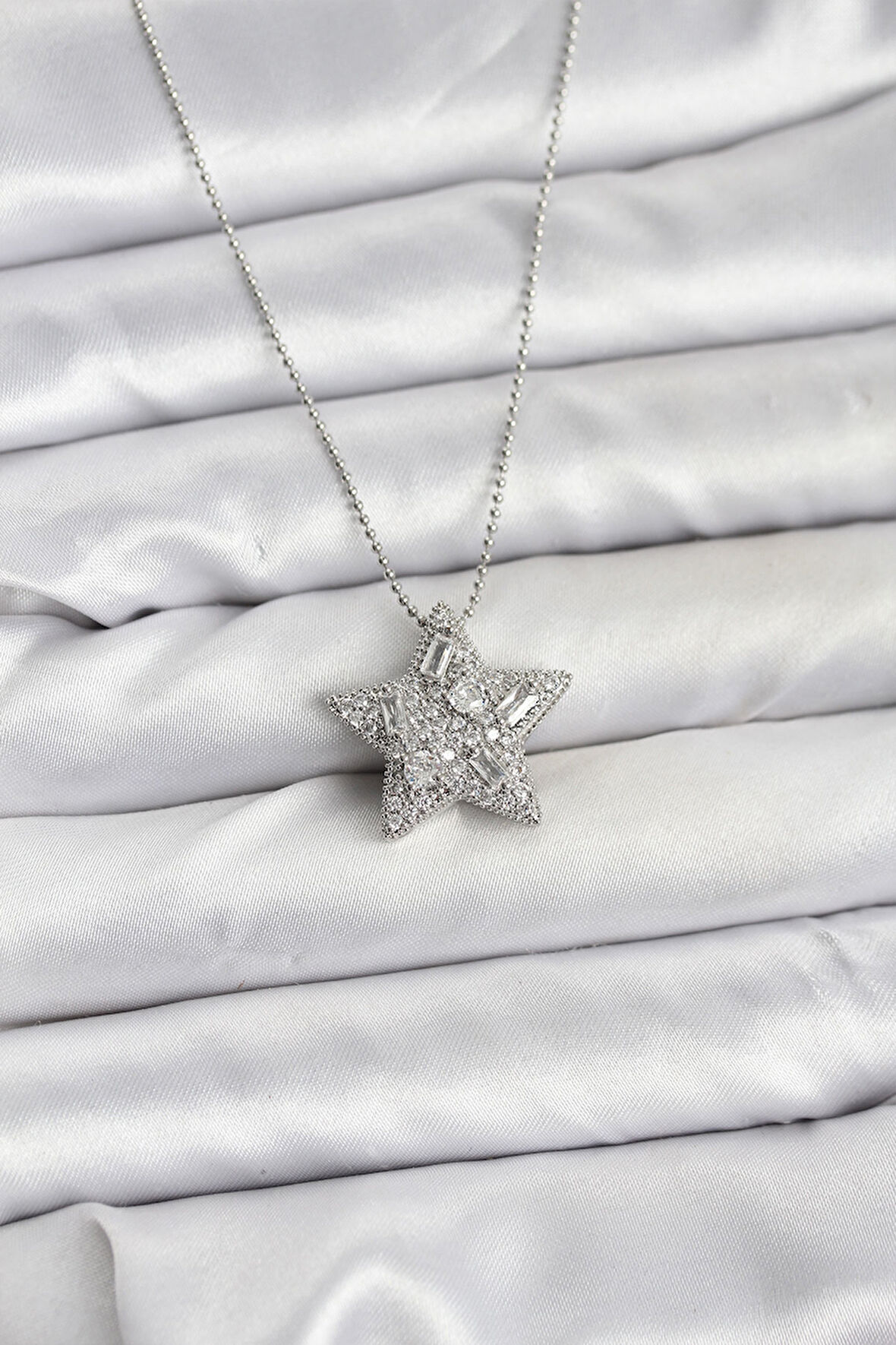 316L Çelik Zincir Gümüş Renk Zincirli Gümüş Yıldız Model Kadın Kolye