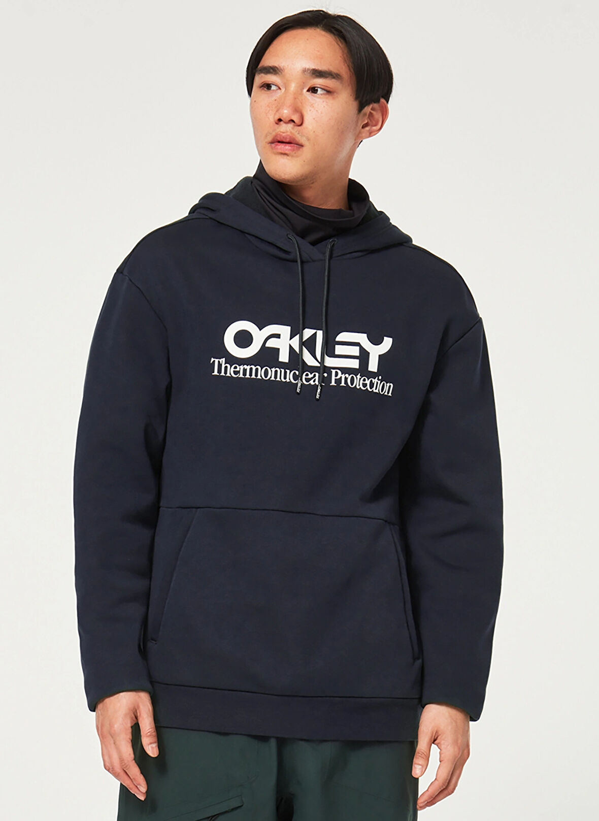 Oakley Siyah - Beyaz Erkek Kapüşonlu Baskılı Sweatshirt FOA402381 RIDER LONG 2.0 HOODIE