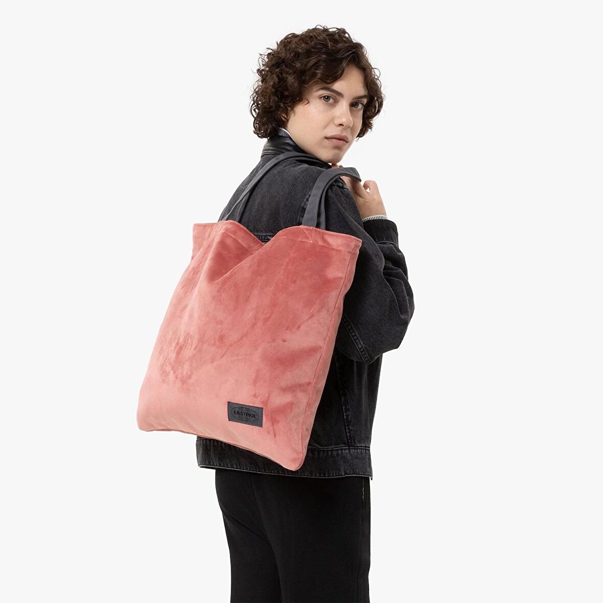 Eastpak Charlie Velvet Terra Pembe Omuz Çantası