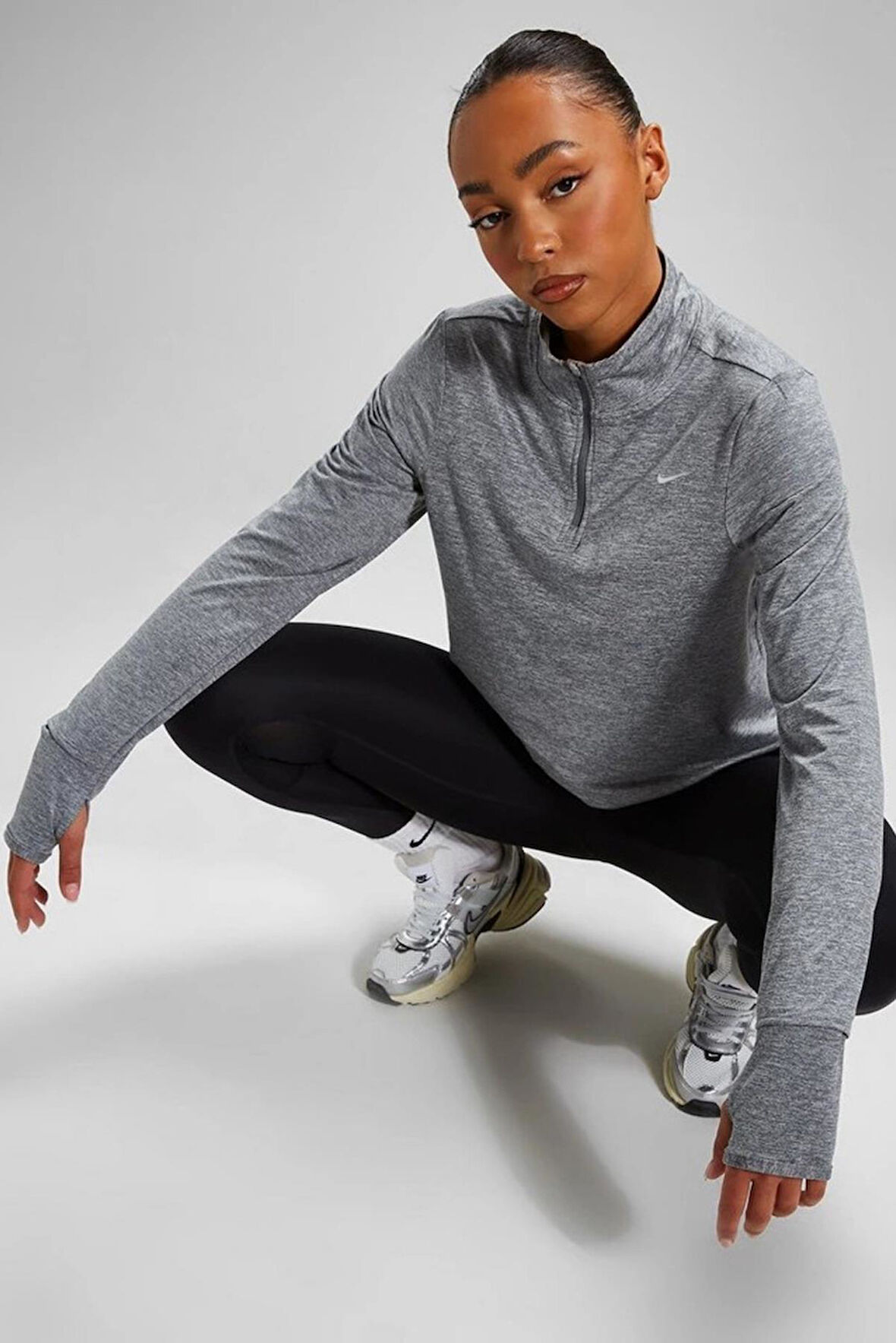 Nike Dri-Fit Runnig Element Half Zip Long Kadın Gri Çeyrek Fermuar Antreman Üstü