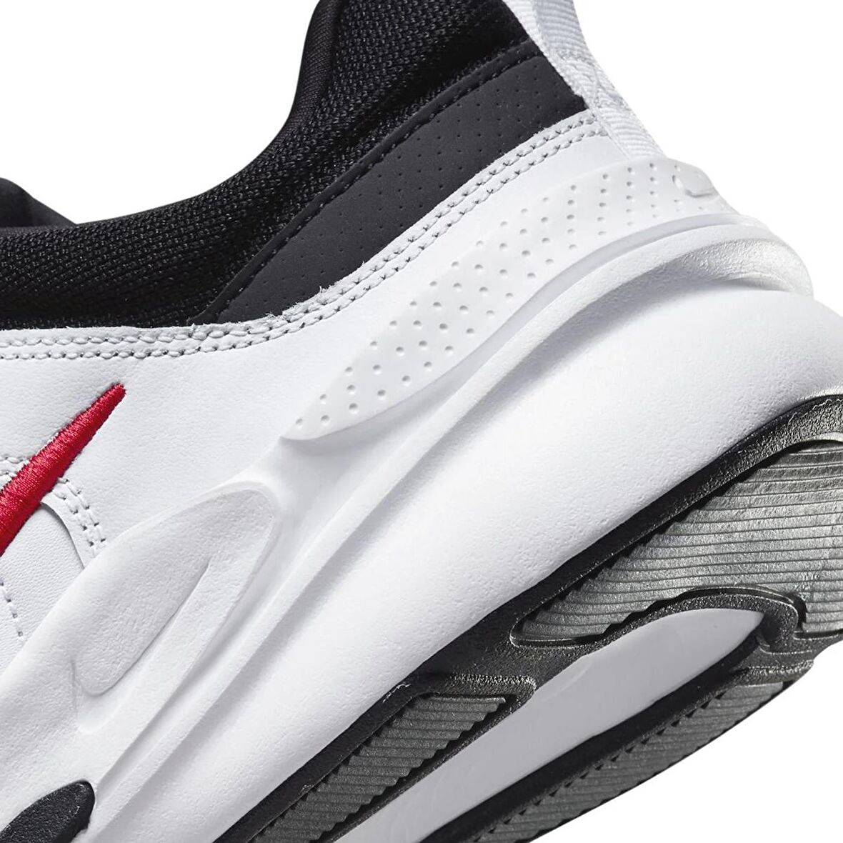 Nike DJ1196-101 Defyallday Sneaker