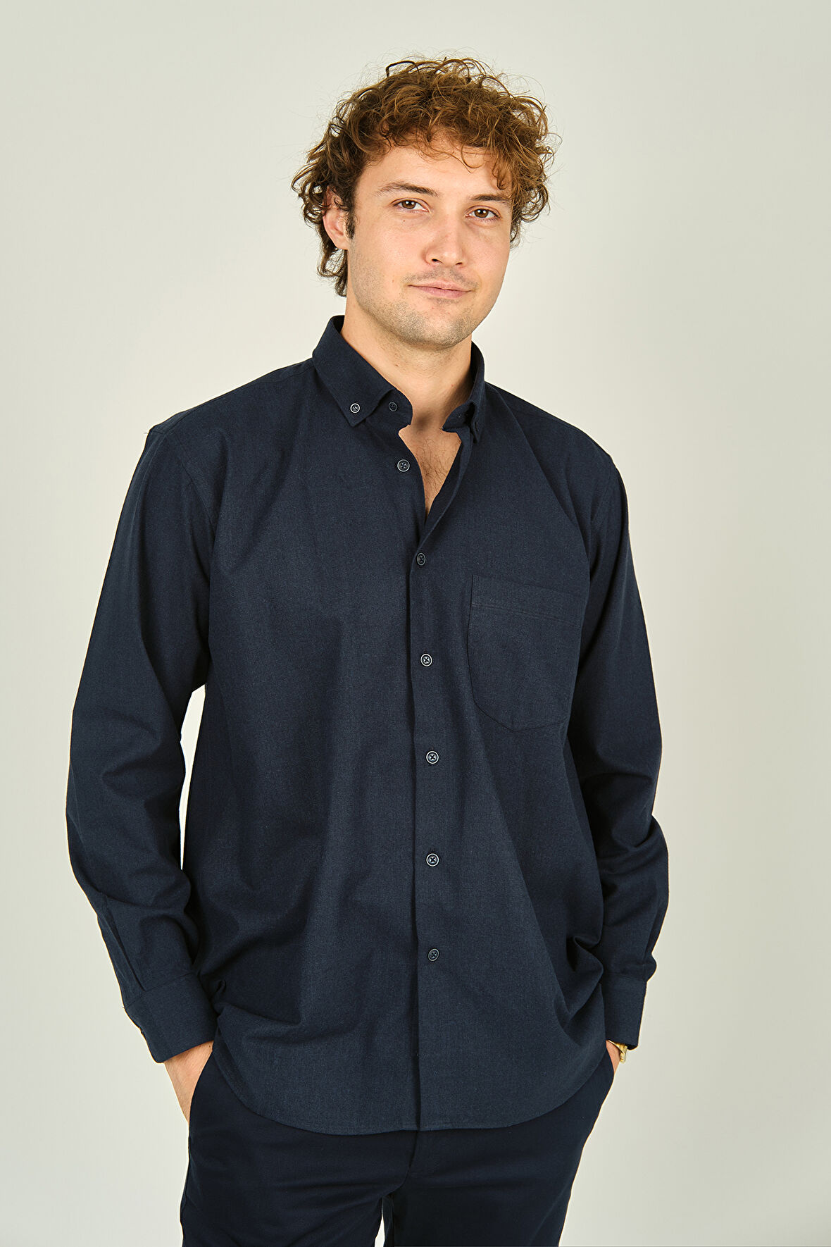 Mugi Erkek Uzun Kollu Tek Cepli %100 Pamuk Gömlek 4100 Lacivert