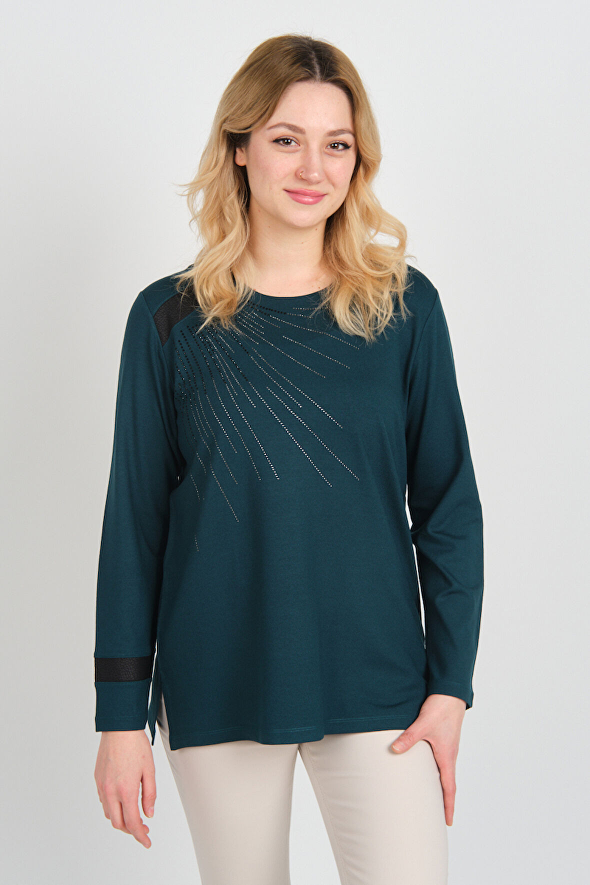 Detay Triko Kadın Taş İşlemeli Bisiklet Yaka Yanları Yırtmaçlı Anne Bluz 5750 Zümrüt