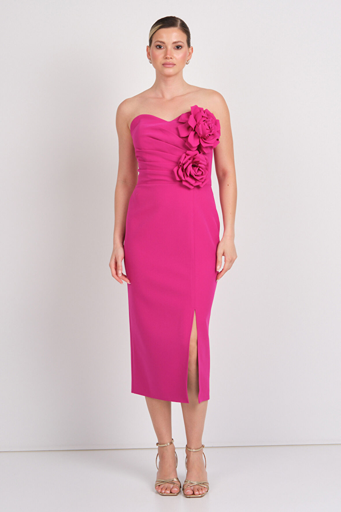 Balen Kadın Straplez Krep Kumaş Gül Detaylı Midi Abiye Elbise 5103 Fuşya