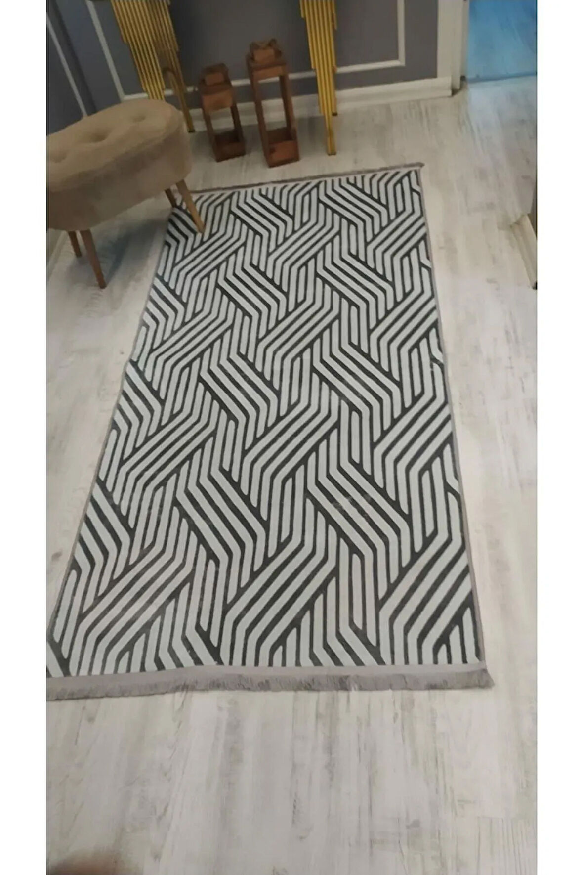 Kaymaz Tabanlı Yıkanabilir Dekoratif Modern Desenli Dokuma Taban Halı