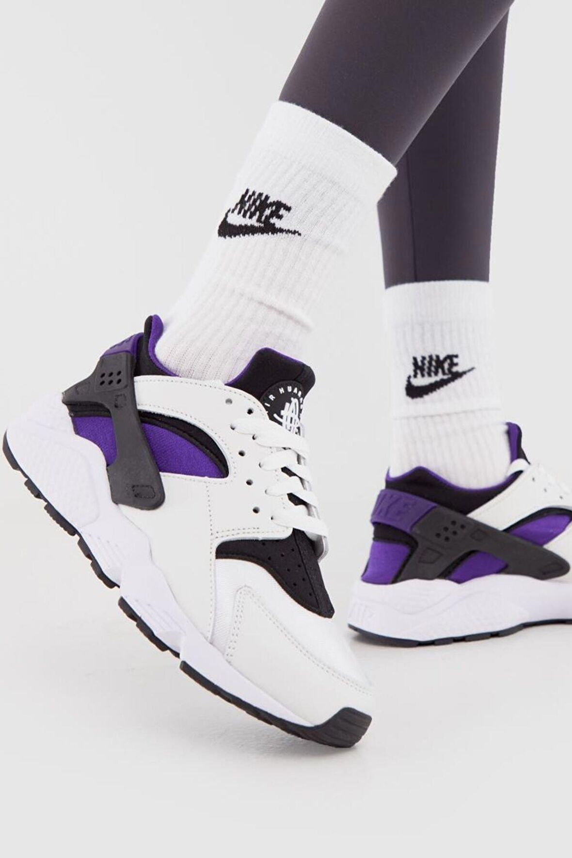 Nike Air Huarache CO Kadın Spor Ayakkabı (Dar Kalıp)