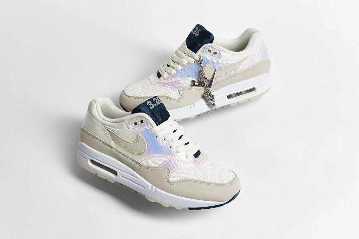 Nike Air Max 1 AMD La Ville Lumière DQ9326-100 Sneaker