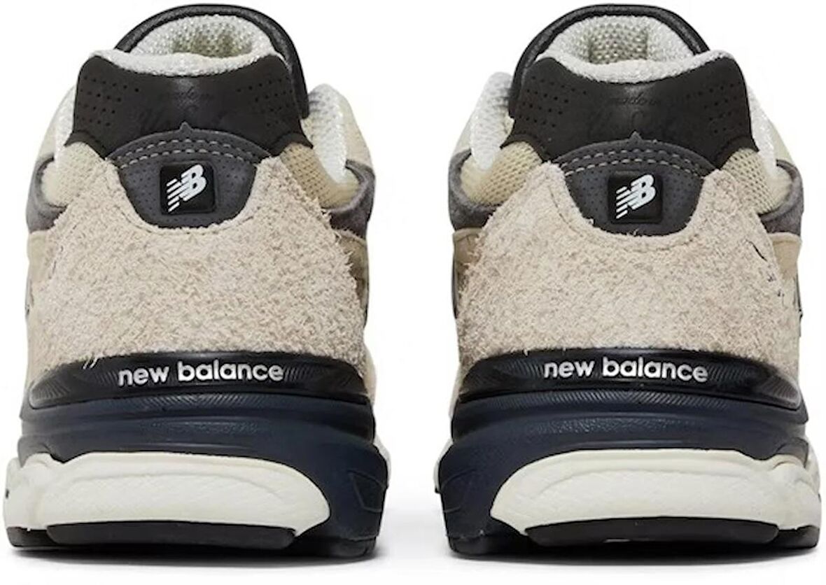 New Balance 990v3
MiUSA Teddy Santis Moonbeam Unisex Sneaker