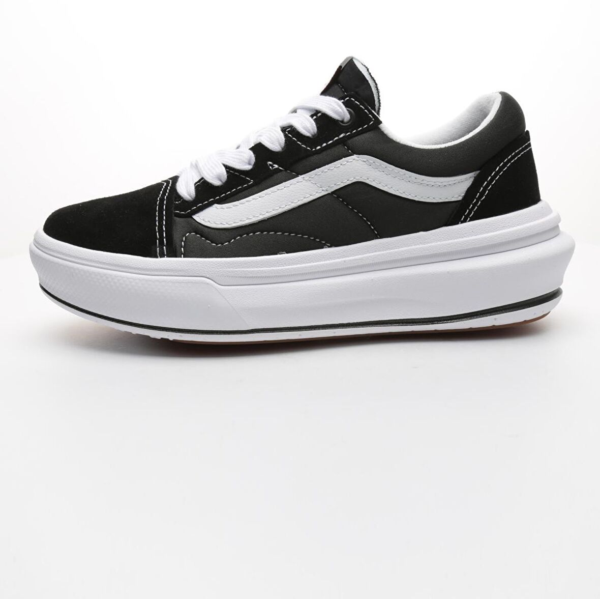 Vans Siyah Kadın Yüksek Taban Süet Lifestyle Ayakkabı VN0A7Q5EBA21 UA Old Skool Overt