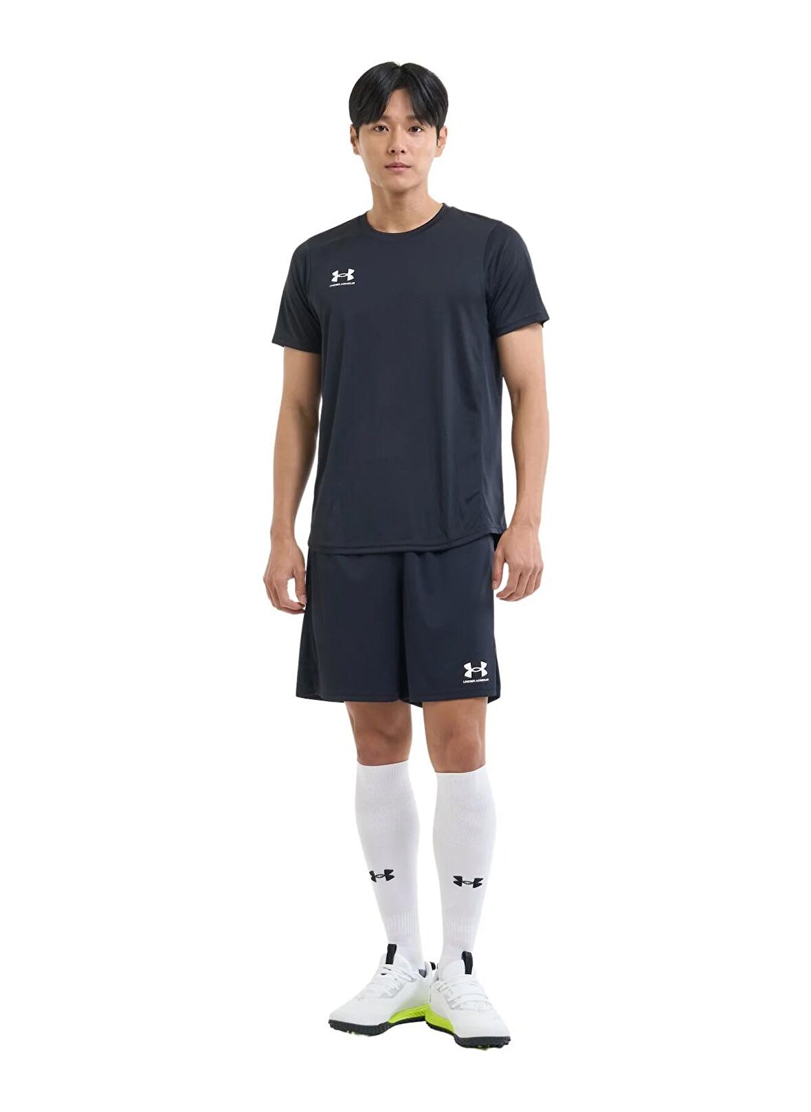 Under Armour Siyah Erkek Bisiklet Yaka Slim Fit T-Shirt 1379589-001 UA M's Ch. Train SS