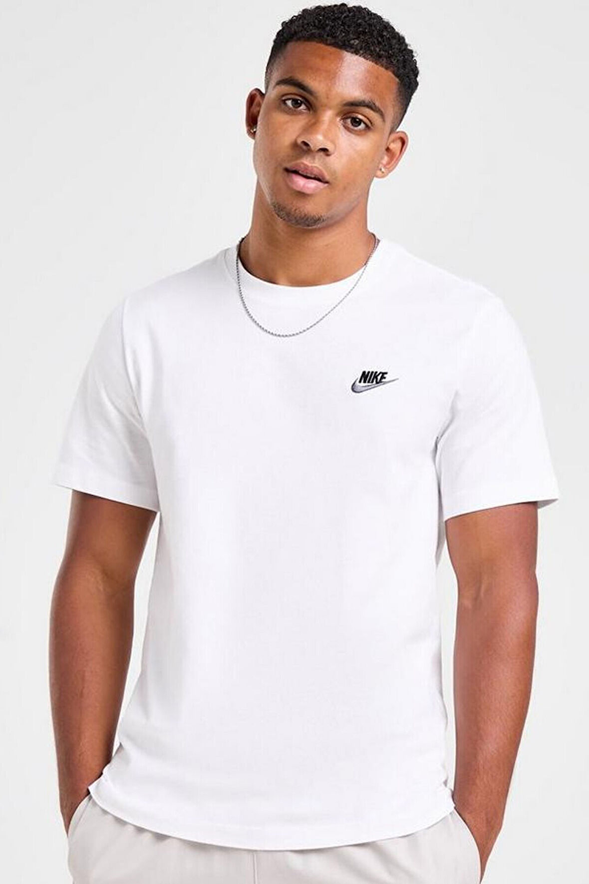 Nike Sportswear Clup Pamuklu Beyaz Erkek Tişört